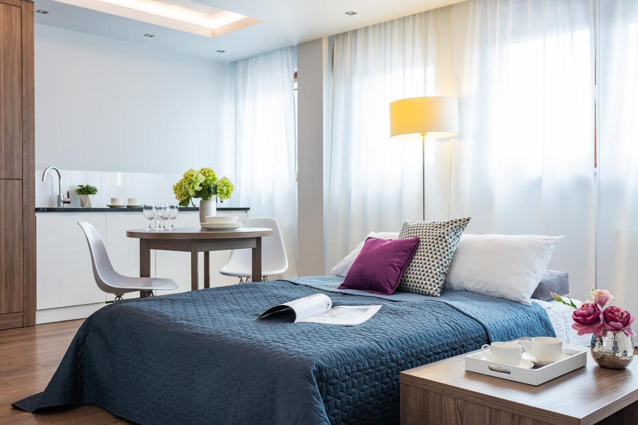 Wronia Oxygen P&O Accommodation 바르샤바 외부 사진